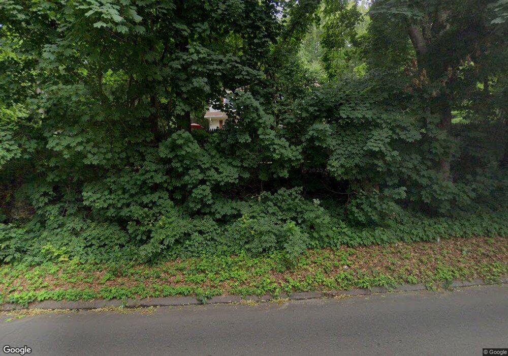 579 S Elm St, Wallingford, CT 06492 - photo 1