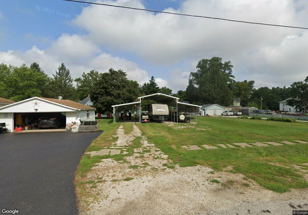 271 S Division St, Virginia, IL 62691 - photo 1