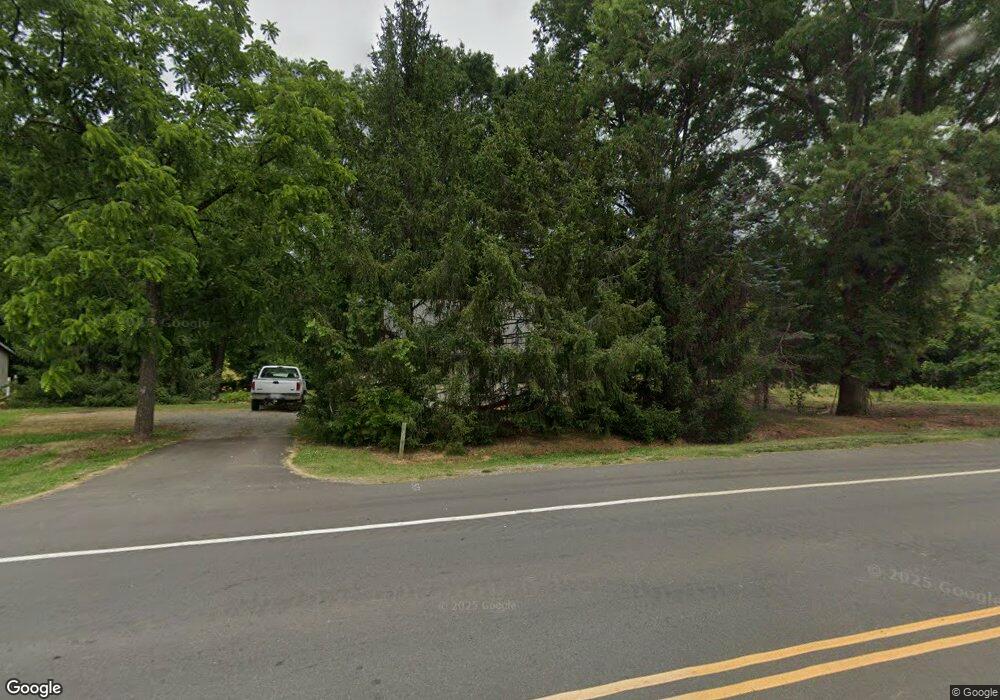 2110 Shelton Ave, Statesville, NC 28677 - photo 1