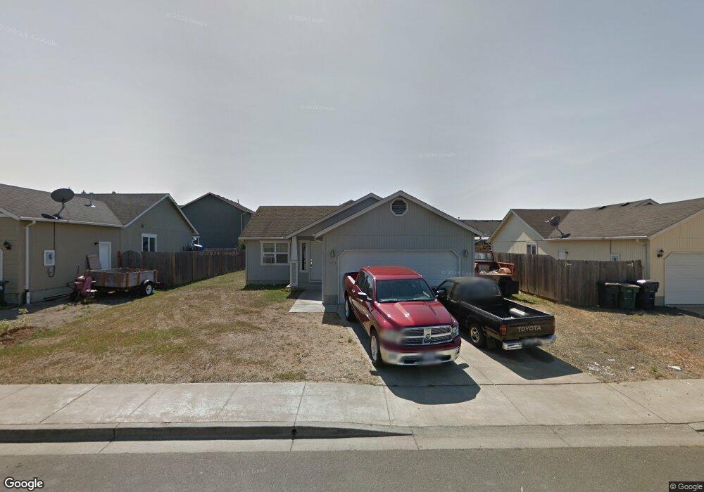 131 Robin Ct, Creswell, OR 97426 - photo 1