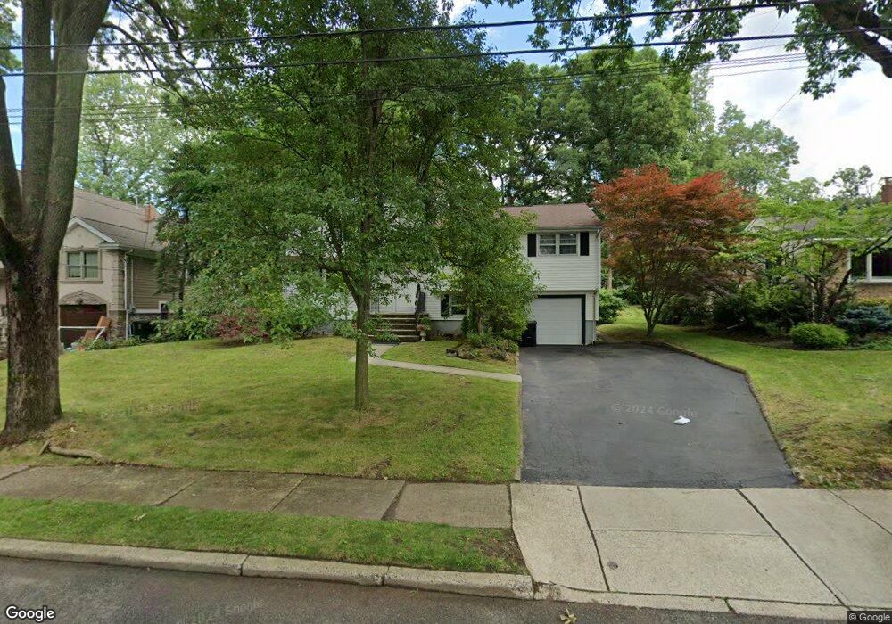 494 Marion Ln, Paramus, NJ 07652 - photo 1