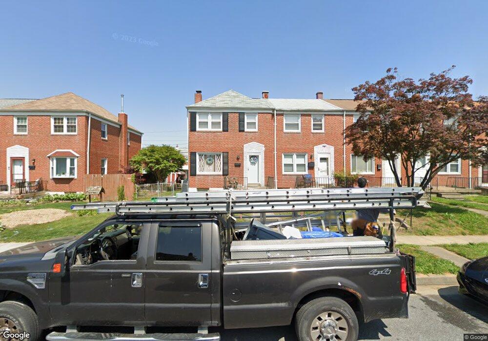 2209 Graythorn Rd, Middle River, MD 21220 - photo 1