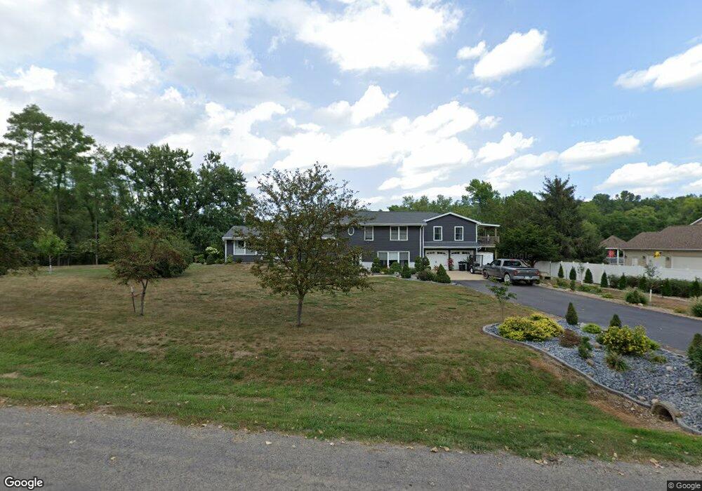 4350 Kenilworth Ct SE, Cedar Rapids, IA 52403 - photo 1