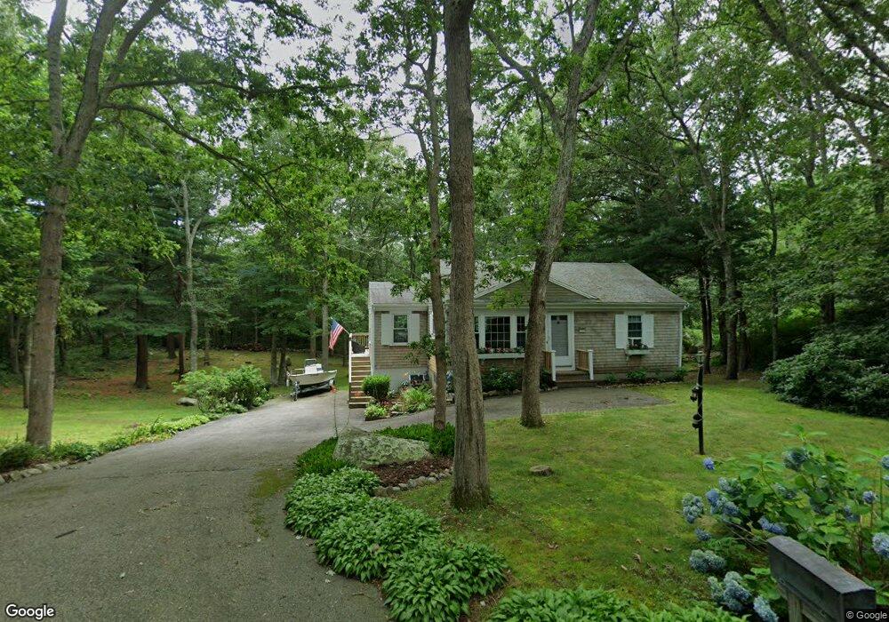 111 Fox Ln, Falmouth, MA 02540 - photo 1