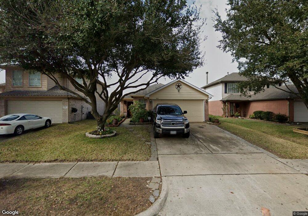 9815 Retherford Dr, Houston, TX 77086 - photo 1
