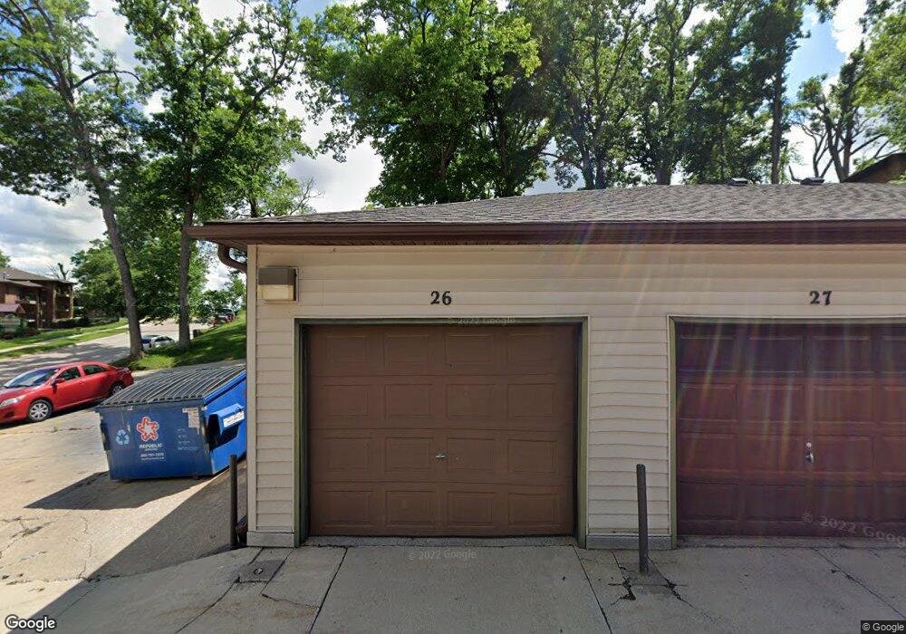 1315 Sierra Dr NE unit 4, Cedar Rapids, IA 52402 - photo 1