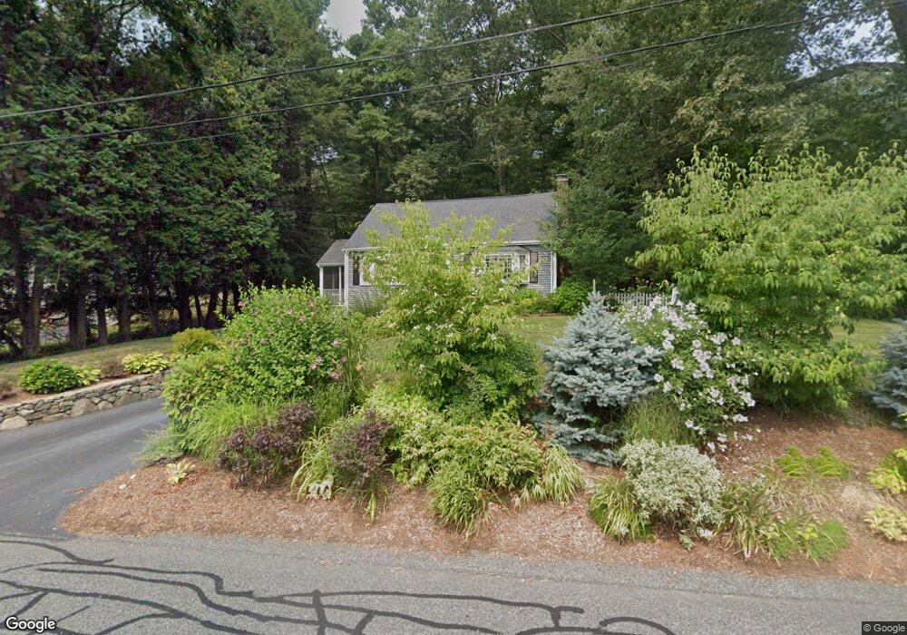 135 Locust St, Holliston, MA 01746 - photo 1