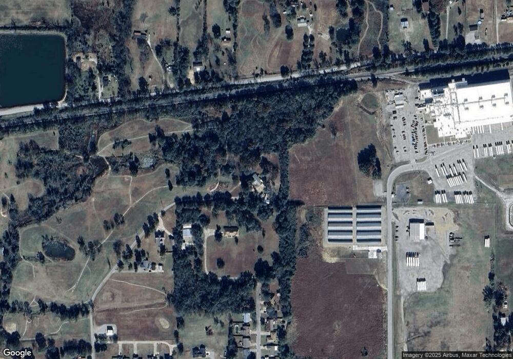 302 Mabray Ln, Muldrow, OK 74948 - photo 1