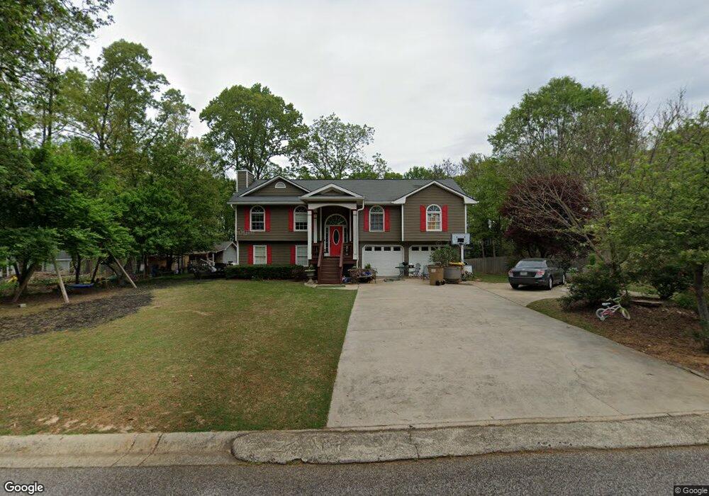 82 Creek View Dr, Hoschton, GA 30548 - photo 1