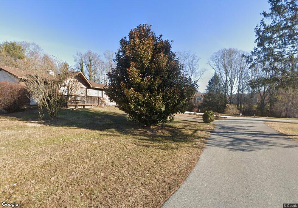 135 Cedar Creek Dr, Hendersonville, NC 28792 - photo 1