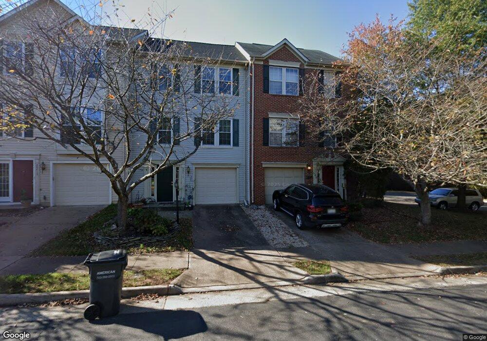 20415 Riverbend Square unit 101, Sterling, VA 20165 - photo 1