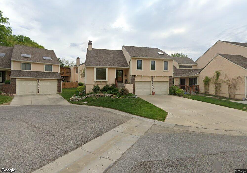 8511 Westgate St, Lenexa, KS 66215 - photo 1