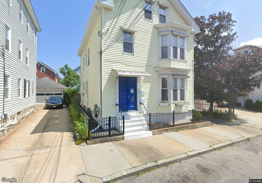 37 Flora St unit 1, Providence, RI 02904 - photo 1