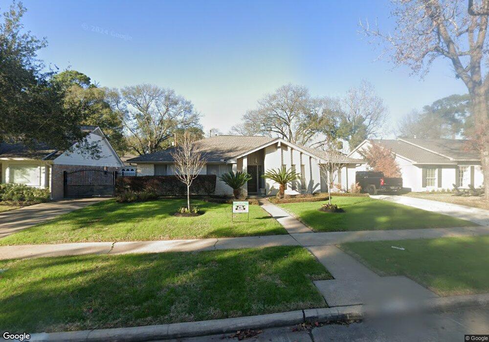 1024 Cheshire Ln, Houston, TX 77018 - photo 1