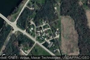 104 Madison St, Keosauqua, IA 52565
