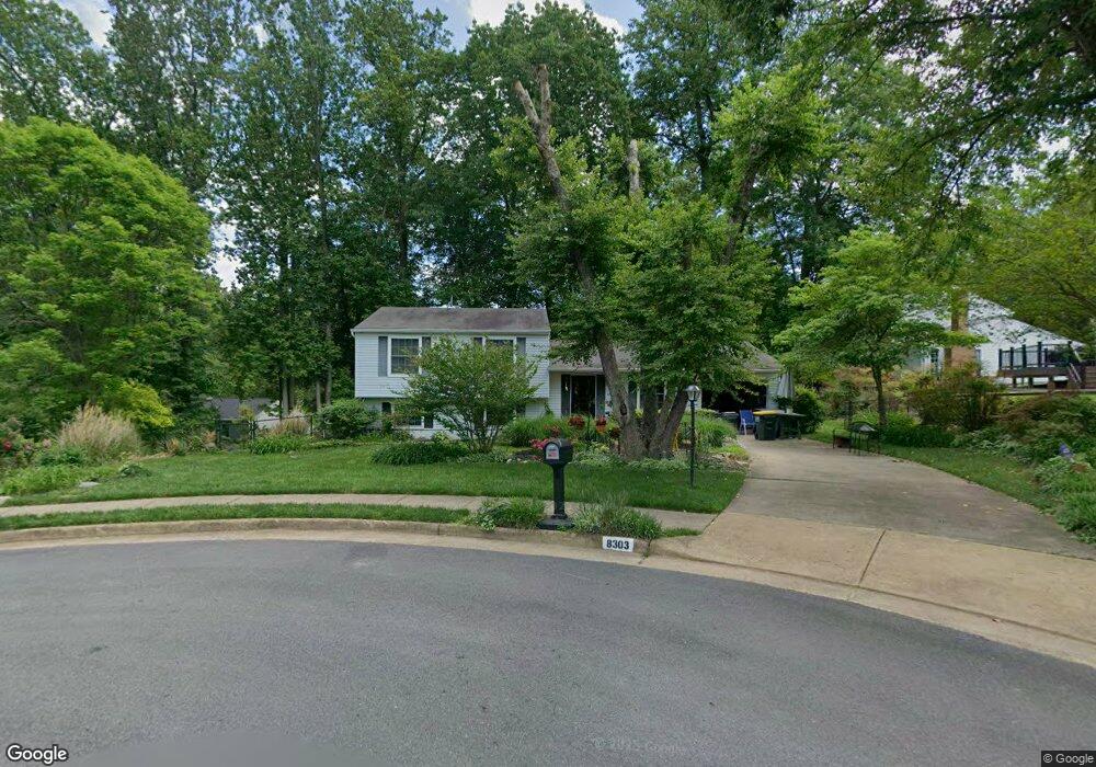 8303 Old Tree Ct, Springfield, VA 22153 - photo 1