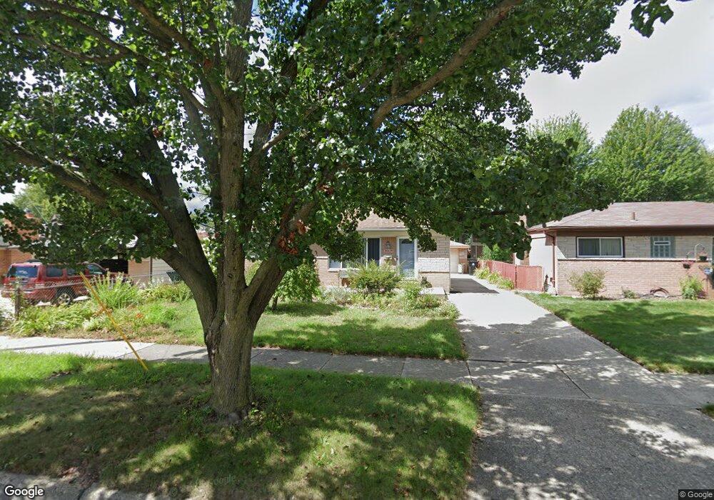 30639 Mayflower St, Roseville, MI 48066 - photo 1