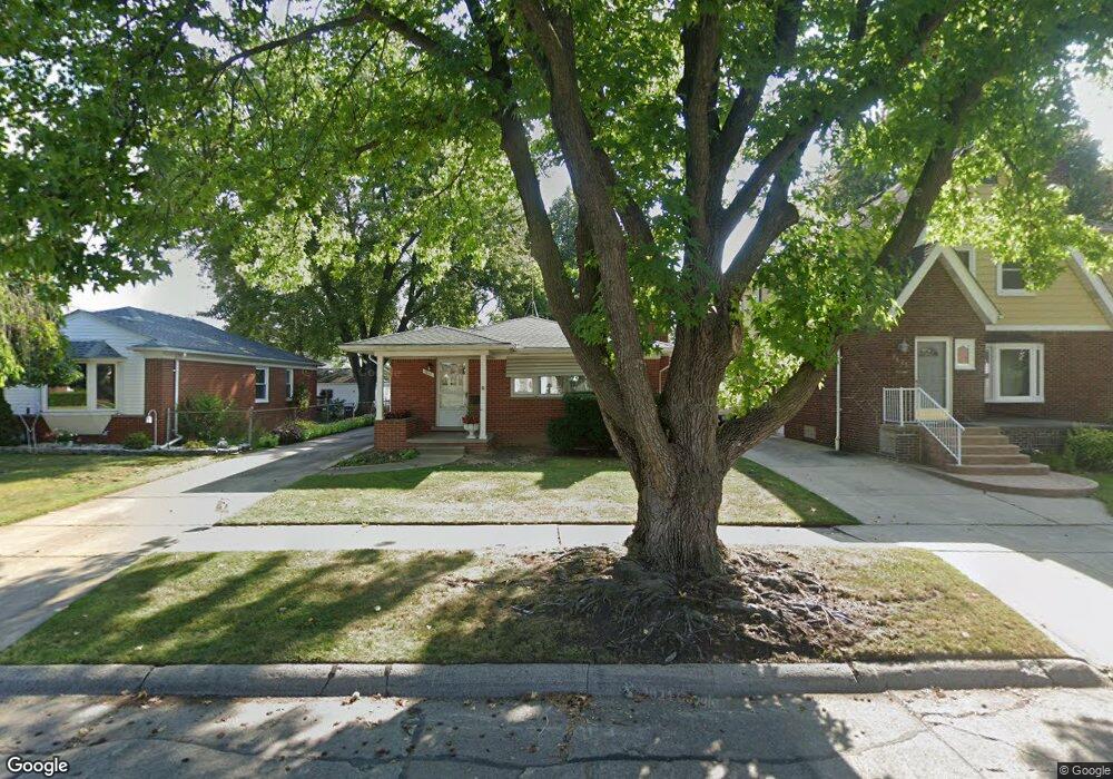 7613 Kolb Ave, Allen Park, MI 48101 - photo 1