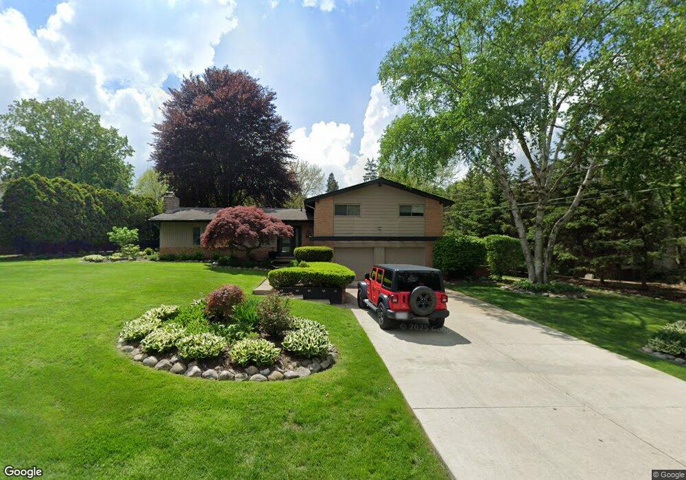 4760 Keithdale Ln, Bloomfield Hills, MI 48302 - photo 1