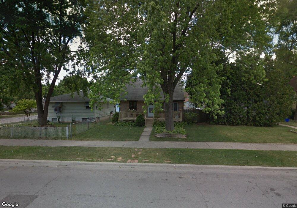 530 Judge Ave, Waukegan, IL 60085 - photo 1