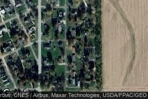 407 S East St, Stronghurst, IL 61480