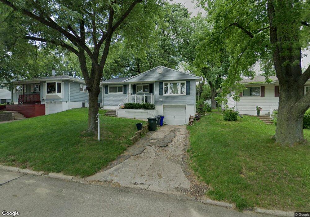 1700 14th Ave SW, Cedar Rapids, IA 52404 - photo 1