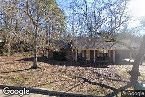 2079 Eastlake Dr, Tupelo, MS 38804