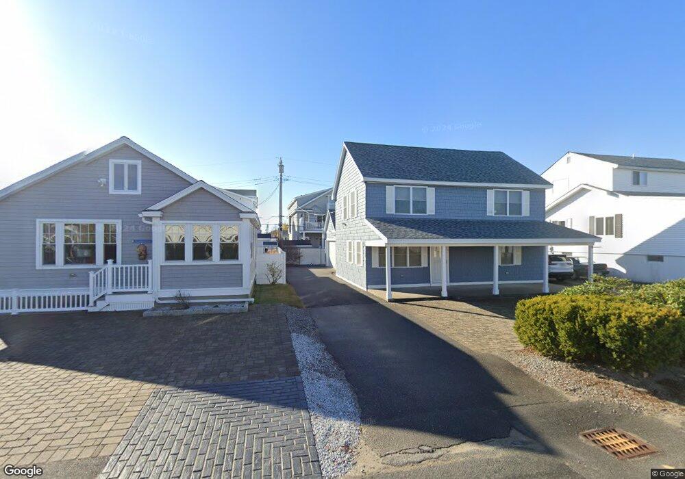 318 Ashland St, Seabrook, NH 03874 - photo 1