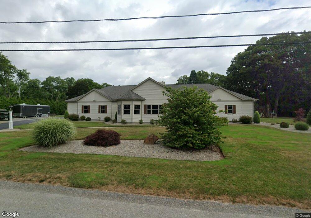 2 Merrill Ln, Cumberland, RI 02864 - photo 1