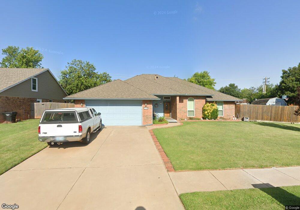 109 S Ramblin Oaks Dr, Moore, OK 73160 - photo 1