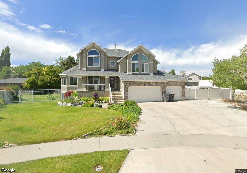 9734 S 2950 W, South Jordan, UT 84095 - photo 1