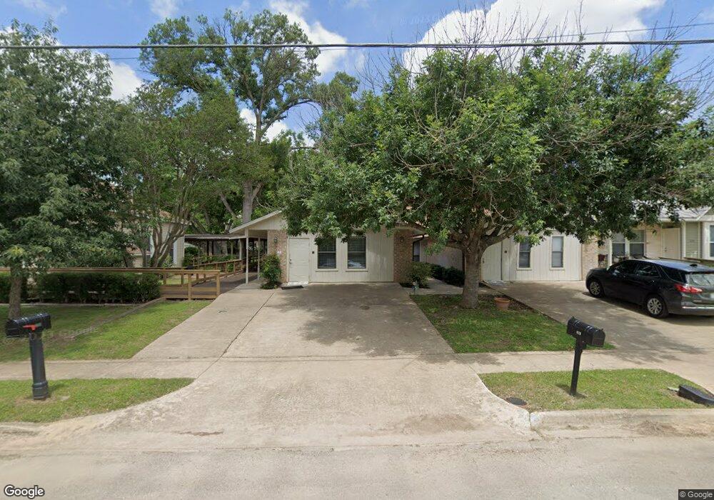 612 W Hutchison St, San Marcos, TX 78666 - photo 1