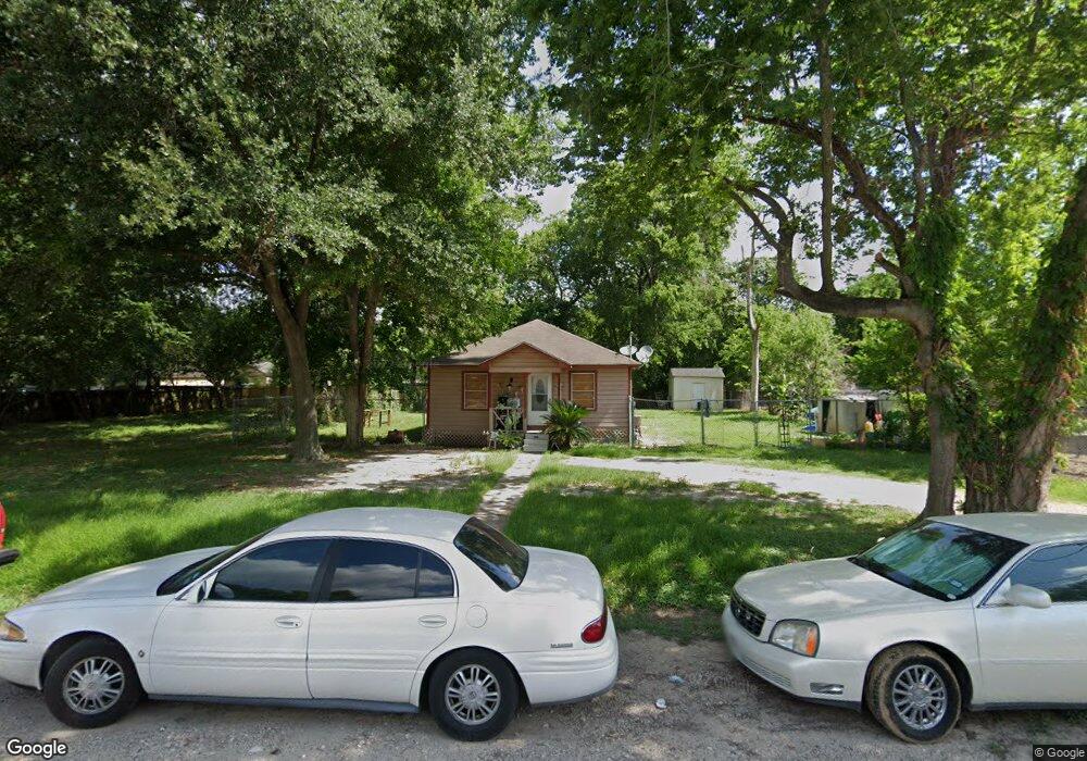 2542 Walcott Ln, Houston, TX 77088 - photo 1