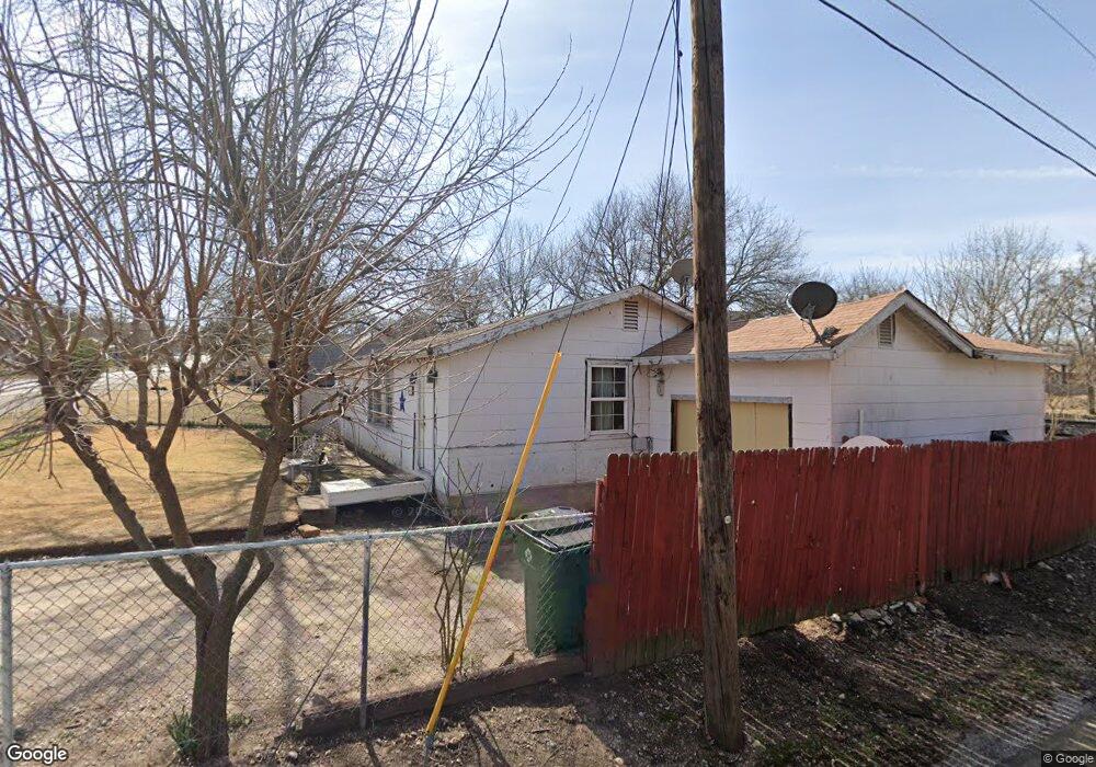 411 N State St, Decatur, TX 76234 - photo 1