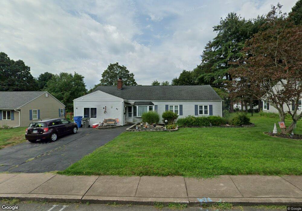 62 Weaver Rd, Manchester, CT 06042 - photo 1