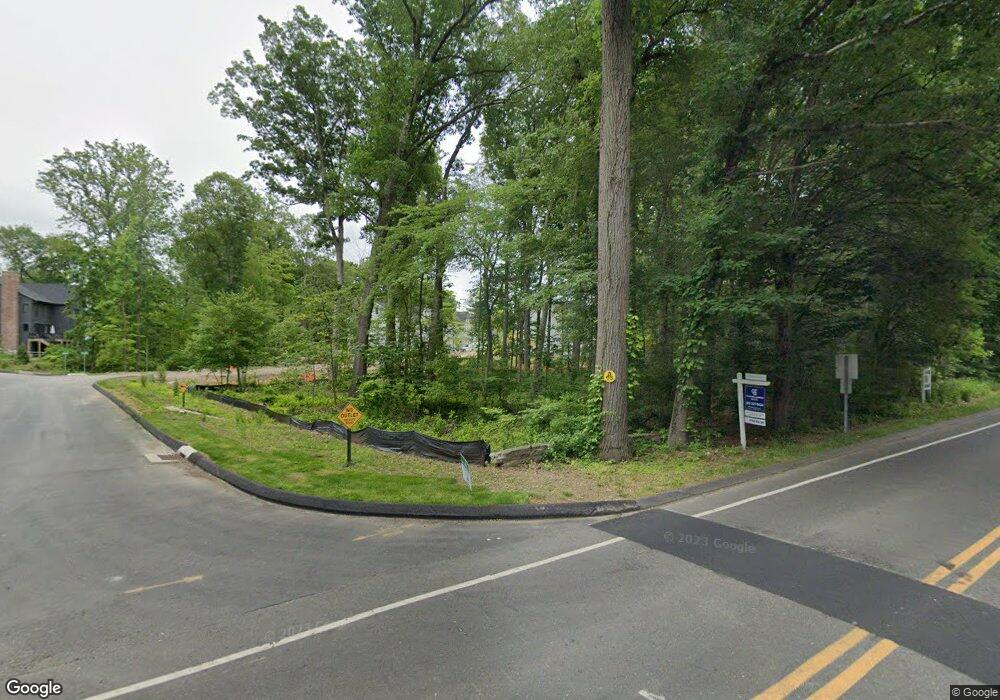 9A White Barns Ln, Norwalk, CT 06851 - photo 1