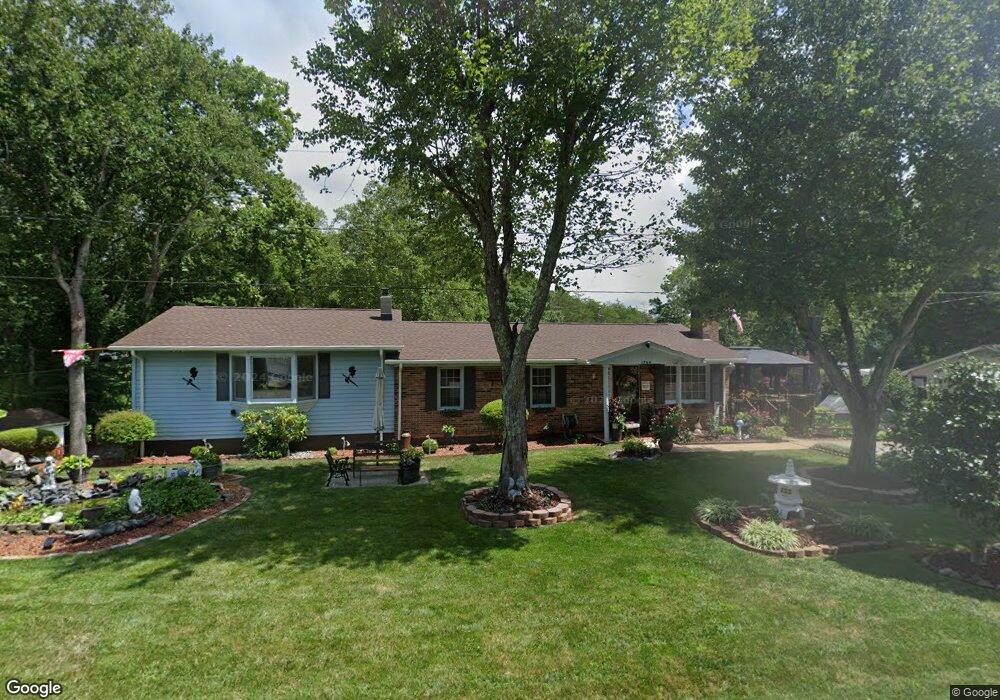 1764 Elijah Cir, Martinsville, VA 24112 - photo 1