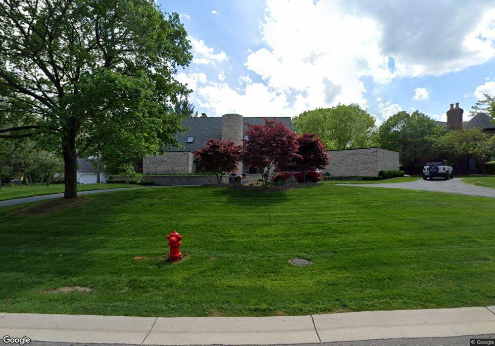 347 Sycamore Ct, Bloomfield Hills, MI 48302 - photo 1