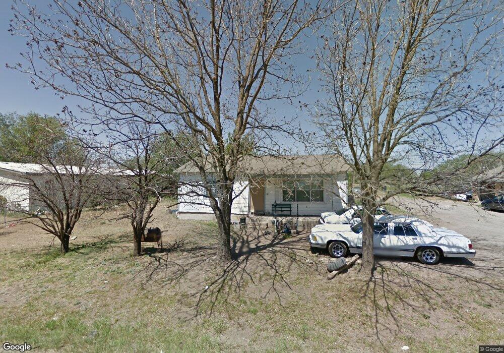 2711 Aylesworth St unit 2715, Plainview, TX 79072 - photo 1