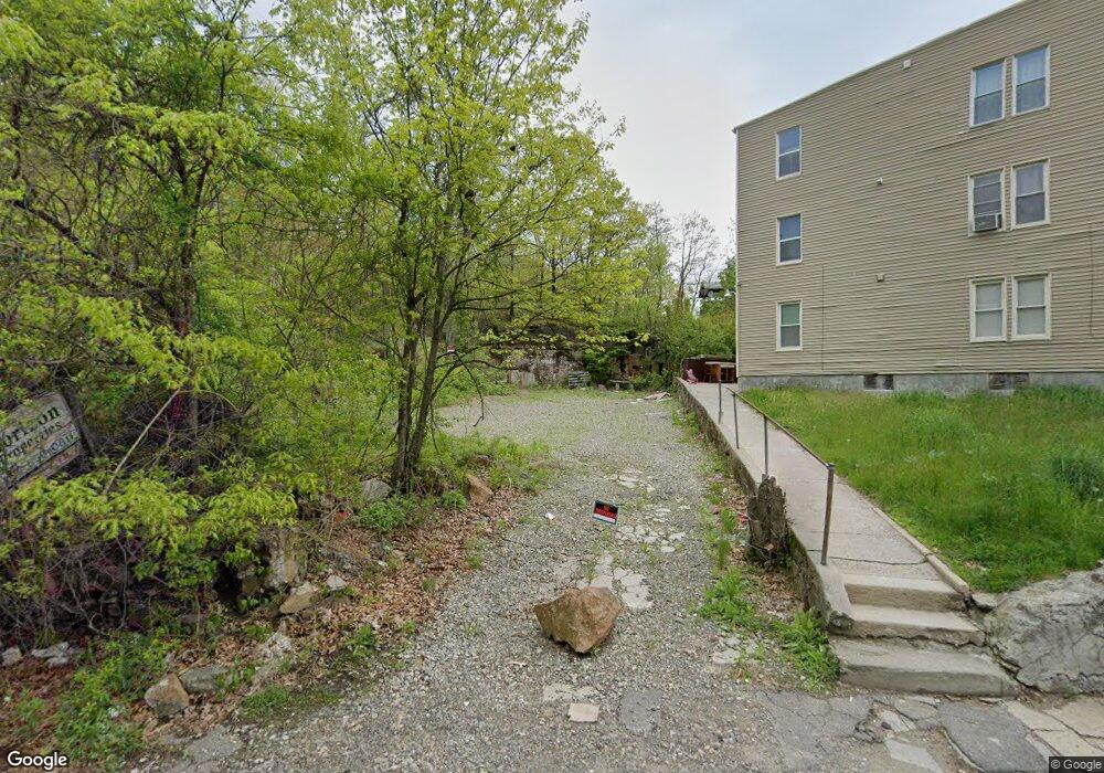 90 Plaza Ave, Waterbury, CT 06710 - photo 1