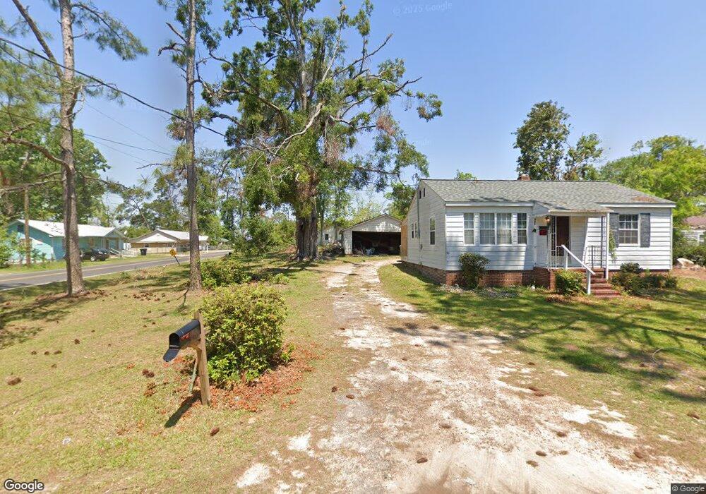 401 Clay St, Douglas, GA 31533 - photo 1