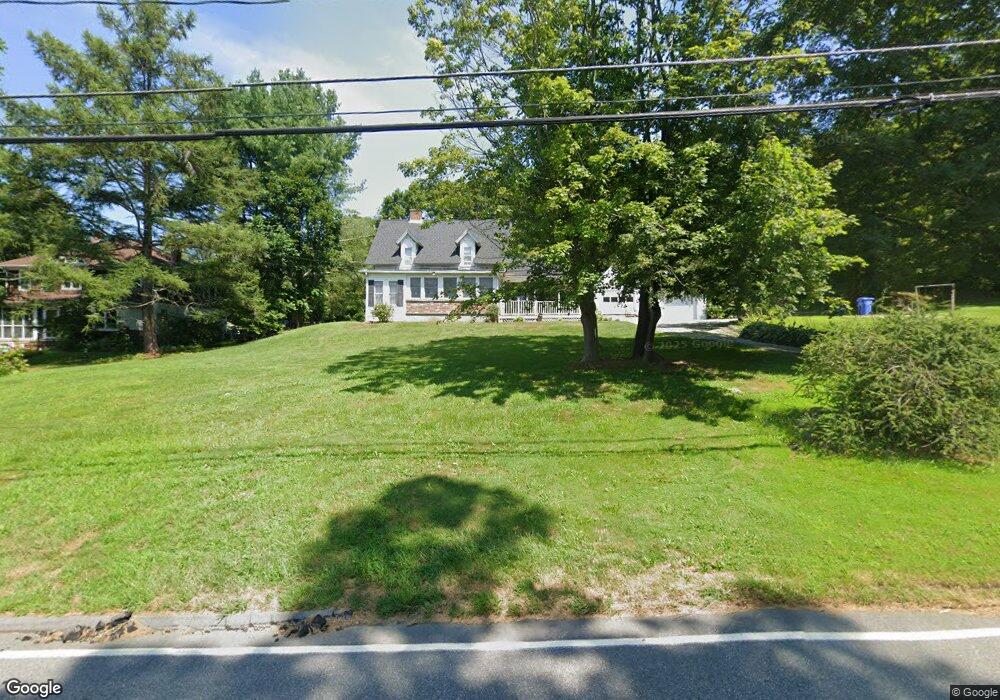 312 Deerfield Rd, Pomfret Center, CT 06259 - photo 1