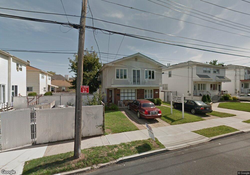 3770 Hylan Blvd, Staten Island, NY 10308 - photo 1
