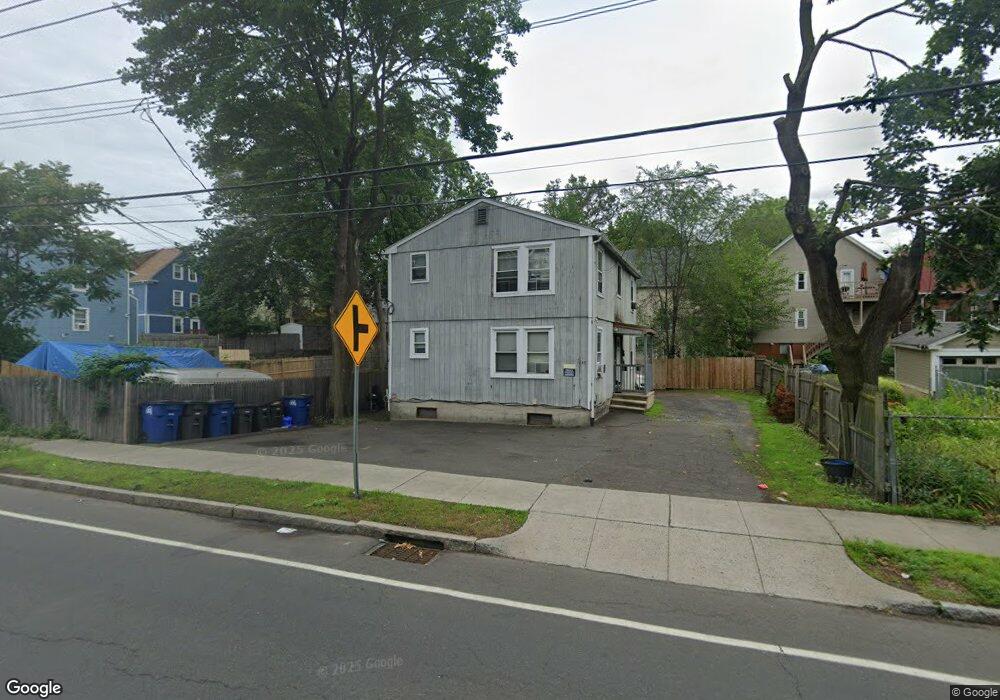 1053 Ella Grasso Blvd unit 2-B, New Haven, CT 06511 - photo 1