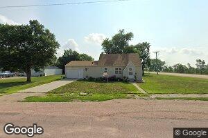 520 S 3rd St, Ethan, SD 57334