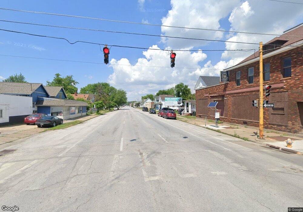 1400 W 4th St, Davenport, IA 52802 - photo 1