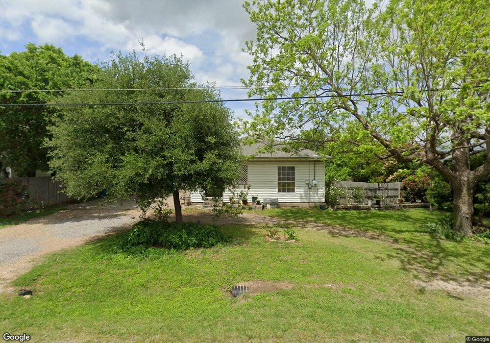 108 E Denton St, Ennis, TX 75119 - photo 1