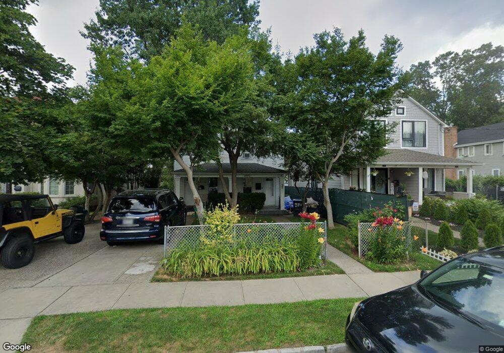 37 North Rd, Great Neck, NY 11024 - photo 1