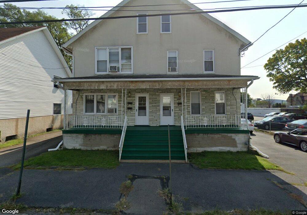 127 S Hyde Park Ave, Scranton, PA 18504 - photo 1