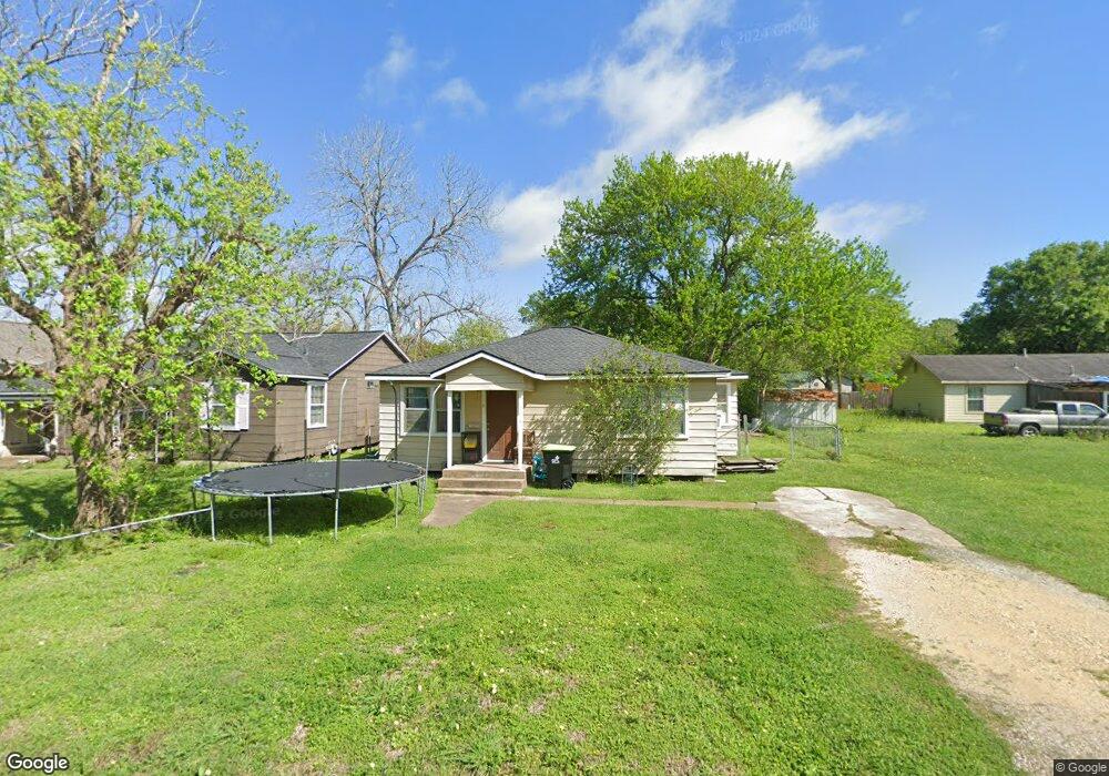 3615 3rd St, Bay City, TX 77414 - photo 1